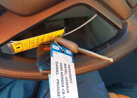 2009 Honda Cr-V Lx z USA, uszkodzony, nr VIN JHLRE38389C000559